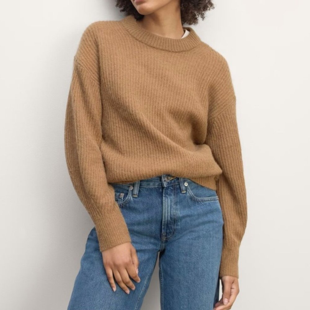 Everlane Cocoon Crew in Alpaca in Tiger’s Eye Size L